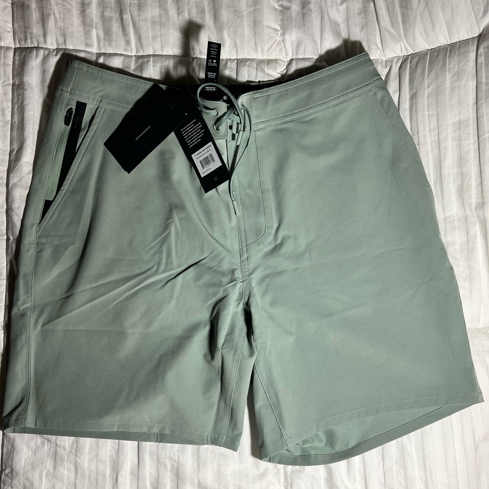 Ten Thousand Foundation Shorts 7”